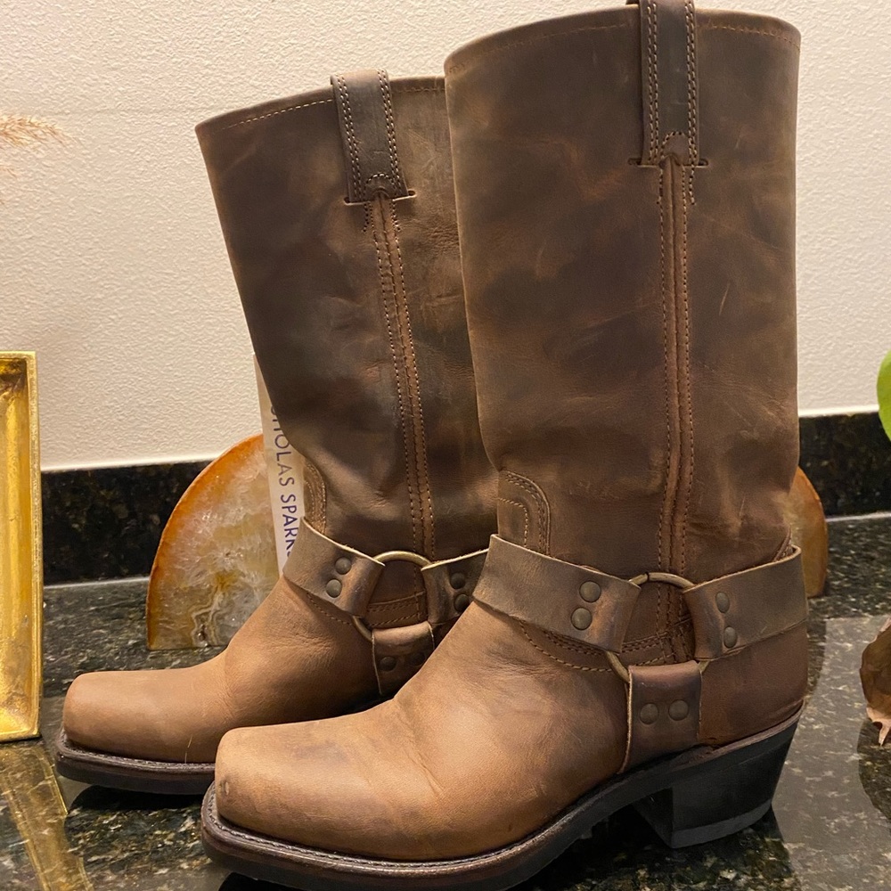 Frye Harness boot size 7